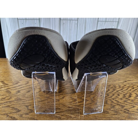 Womens Low Wedge Non Slip Sandals Faux Leather Size 8 New in Box - Picture 5 of 7